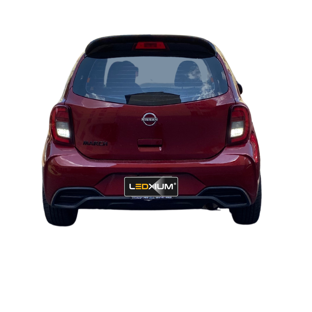 Hyperleds de reversa Nissan March 2015-2022